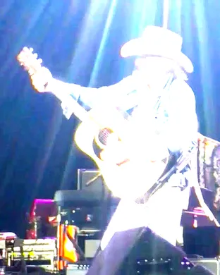 Dwight Yoakam Canton