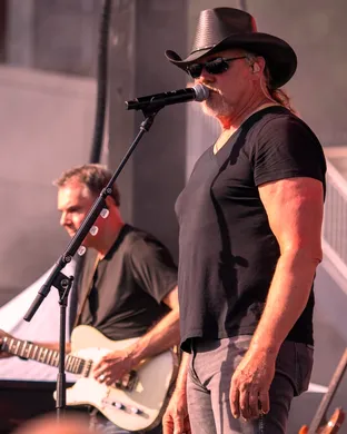 Trace Adkins Canton